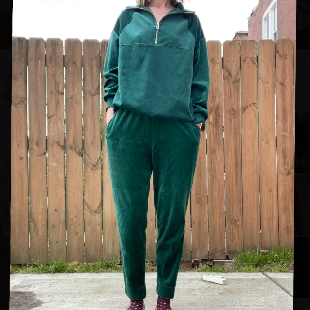 Wild Fable Velour Set - dark green - top size xs - bottoms size small